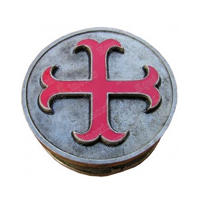 Boîte en étain templière – Croix ancrée émaillée rouge