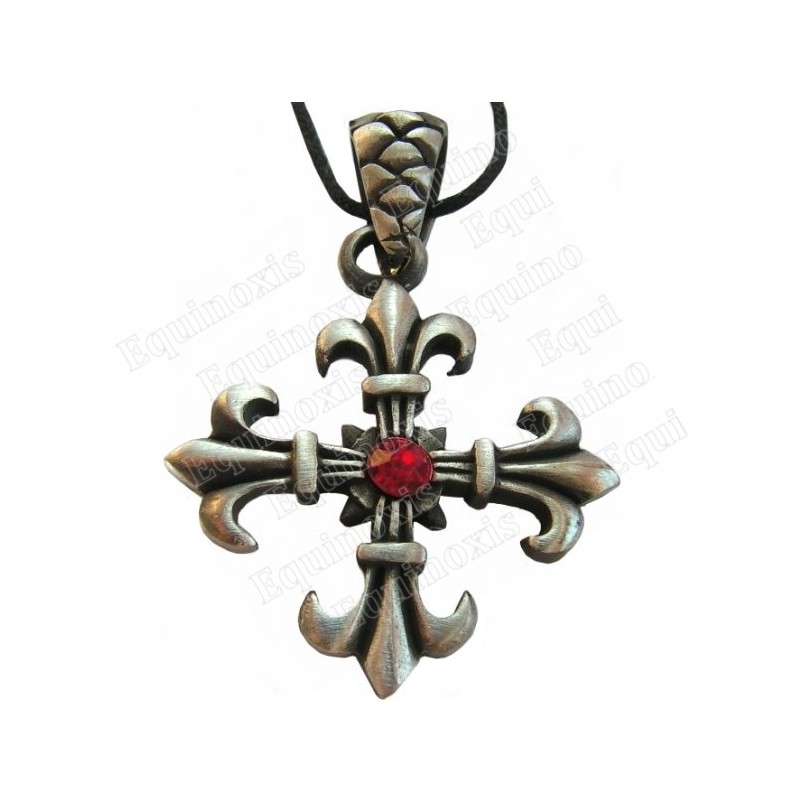 Pendentif croix – Croix avec pointes fleurs-de-lys – Pierre rouge